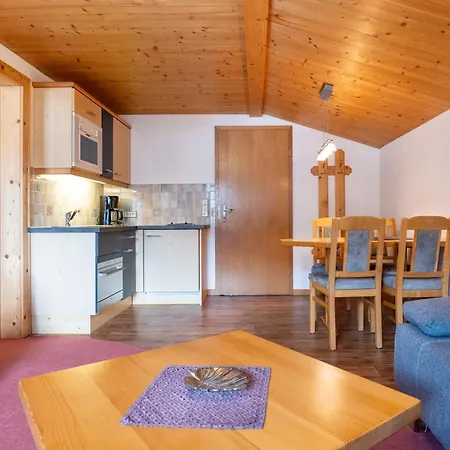 בית הארחה Haus Am Waldrand 3*