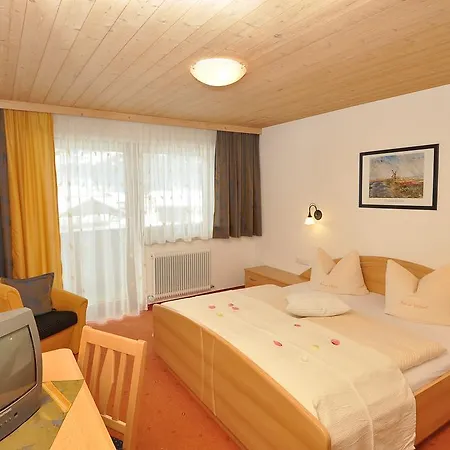 Haus Am Waldrand Bach (Tyrol)