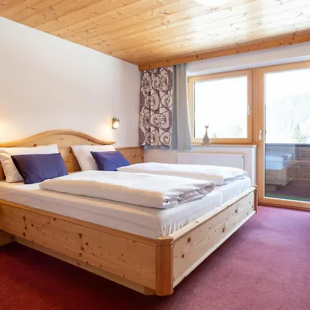 Haus Am Waldrand Πανσιόν Bach (Tyrol)
